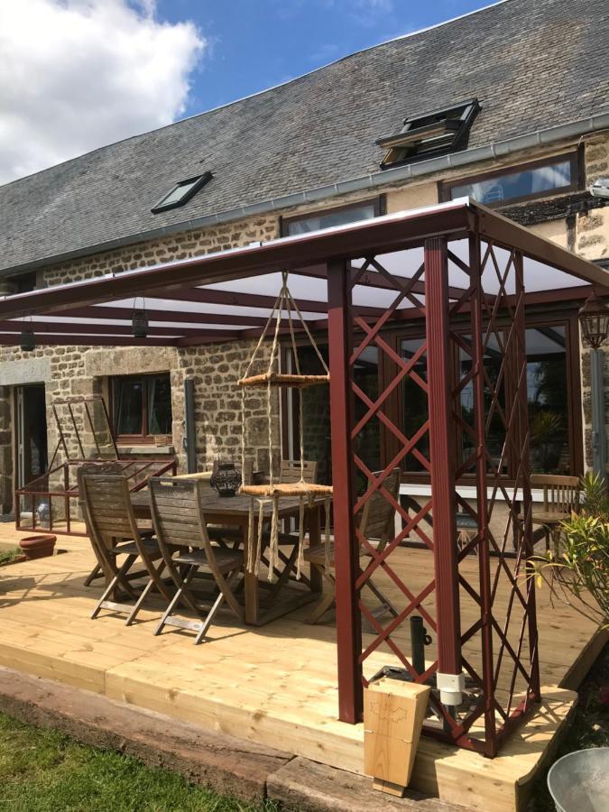 Le Jardin Des Fees Bed & Breakfast Savigny-le-Vieux ภายนอก รูปภาพ