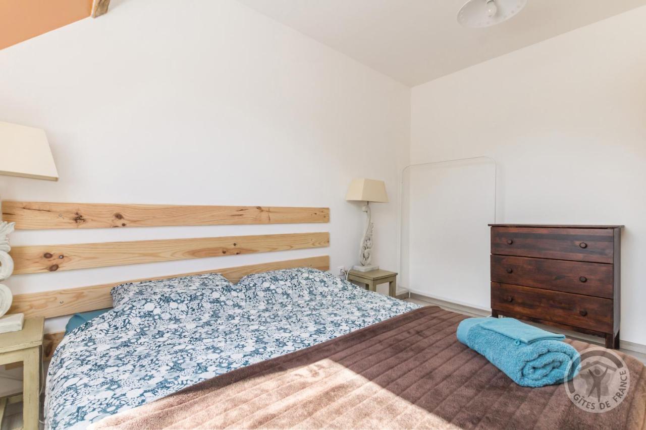 Le Jardin Des Fees Bed & Breakfast Savigny-le-Vieux ภายนอก รูปภาพ